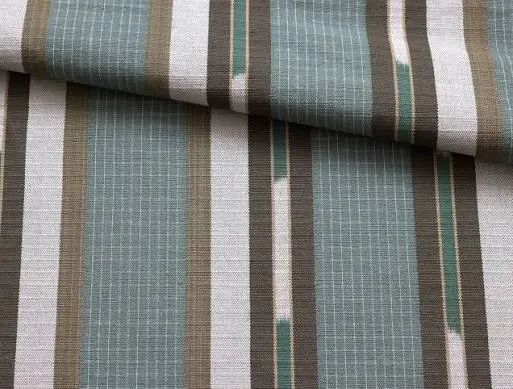 Cotton-rich traditional fabric with mercerised finish for bowls clubwear