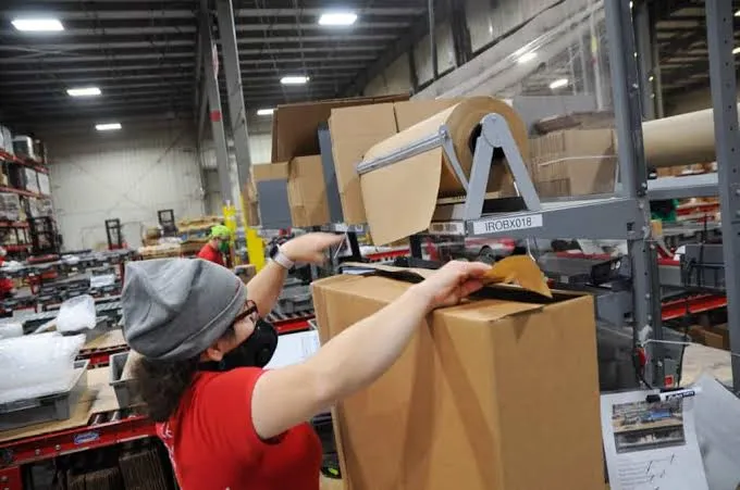 Direct-to-player fulfillment shipping with branded packaging for hockey team orders