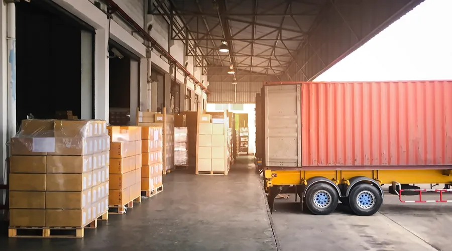 End-to-End Apparel Shipping and Warehouse Consolidation Strategy