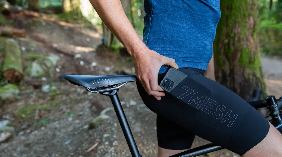 High-Compression Nylon Elastane Systems for Bib Short Stability