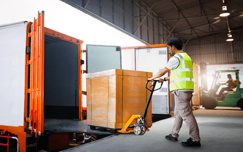 Ignoring freight fluctuations breaks automated replenishment.