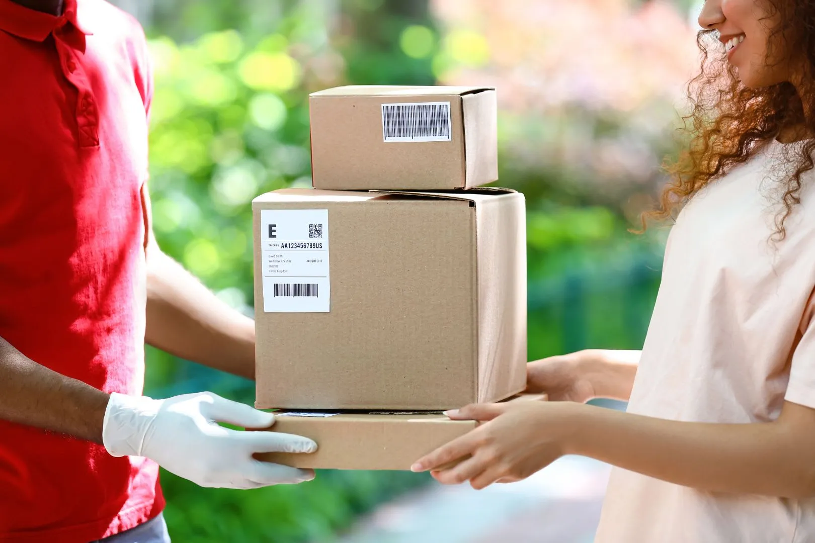 Premium branded unboxing experience for yoga apparel